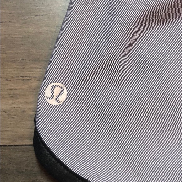 NWOT Lululemon Varsity Short - Picture 8 of 16